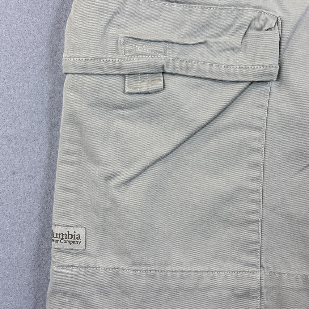 Columbia Shorts Womens Size 36 Beige Cargo Pockets Cotton Hiking Outdoor Logo - Picture 5 of 9